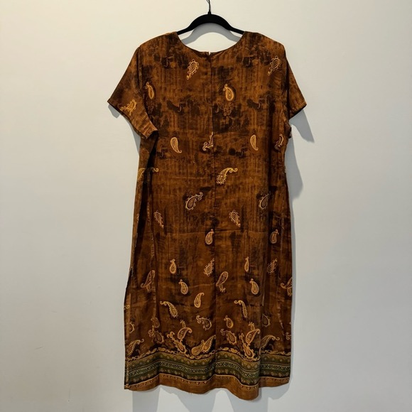 Trendy Woman Brown Paisley Maxi Dress | Size 2X - Picture 8 of 10